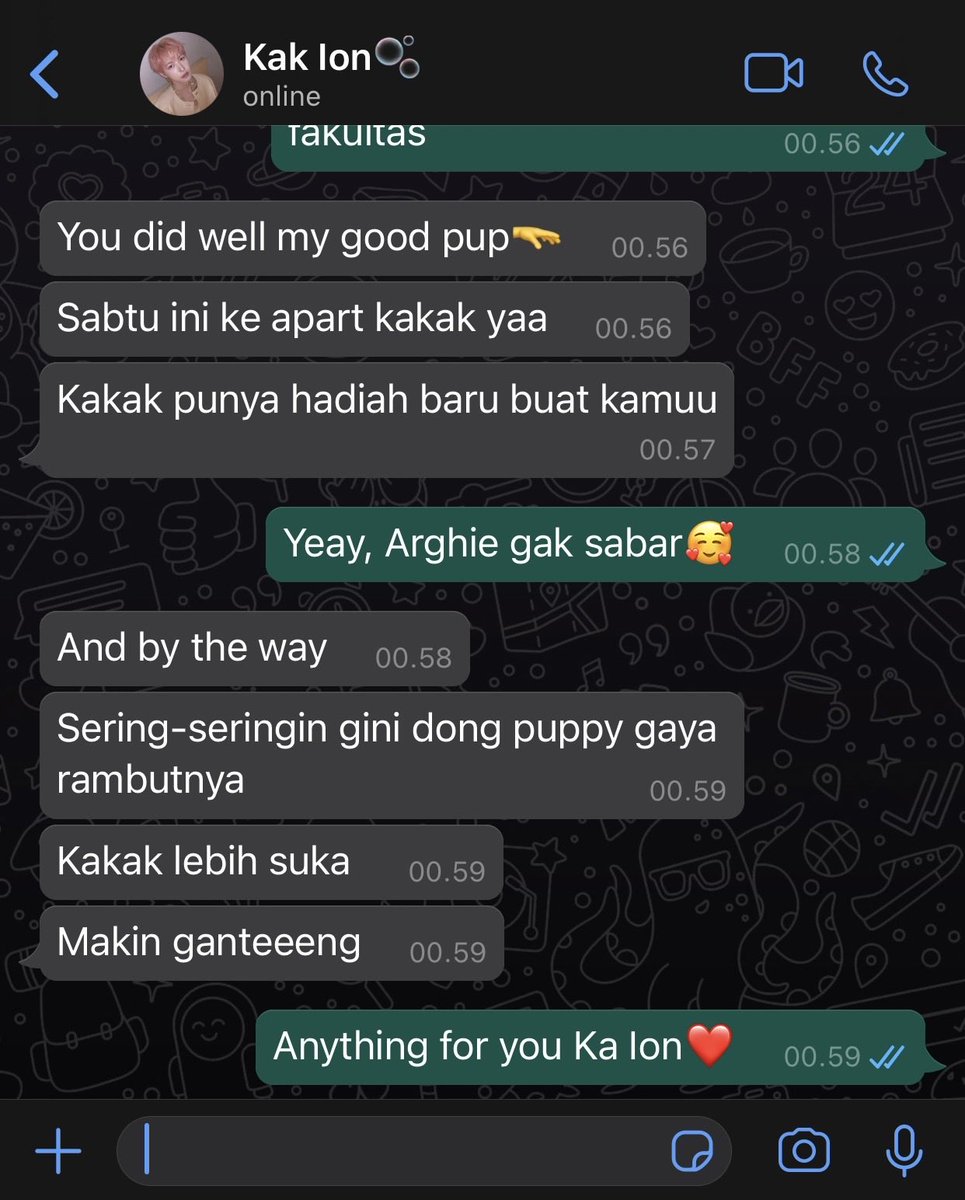 chohyvck's tweet photo. Pics that Arghie sent vs Kak Ion response — from the #ArYon universe (#renhyuck) https://t.co/9XOfFXd9uf
