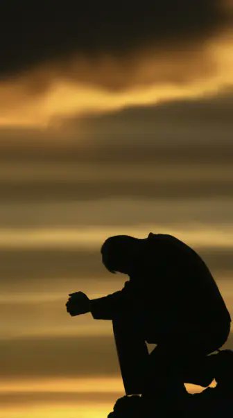 நீ என்னை கண்டுகொள்ளாமல்
கடந்து செல்லும் நேரங்களில் எல்லாம்,
என் வாழ்நாளின் ஒவ்வொரு மணி நேரம் குறைந்துகொண்டே செல்கிறது...

நீ என்னை மொத்தமாய் மறப்பாயானால்...?