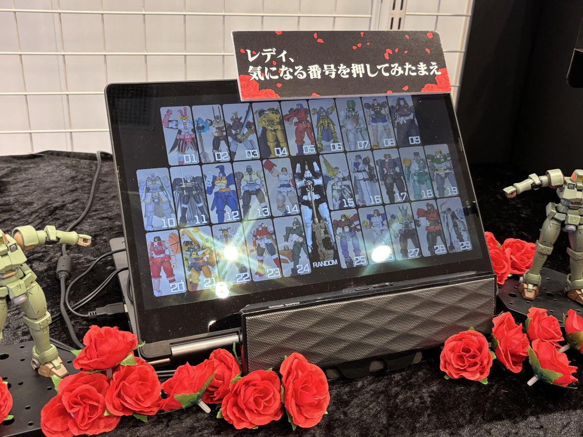 置鮎龍太郎さんの作品
え、これタダで見ていいんですか！？
他にも主催サークルメンバーによる見立て作品が並んでました
閣下によるフルボイス（⁉︎）解説付き！
#秋工祭 #秋工祭てんせい