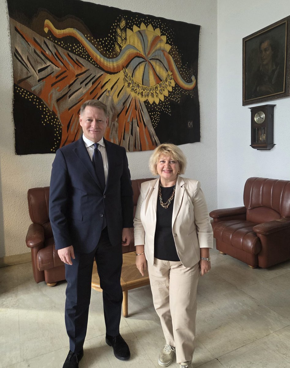 An iconic spot of Sofia on a cloudy day. An important national event organized by 🇧🇬authorities.And a beautiful occasion to see again  and invite to the Embassy a great colleague, Ambassador <a href="/CosminBoiangiu/">Cosmin Boiangiu</a>, director of <a href="/EU_ELA/">European Labour Authority</a>. 
<a href="/MAERomania/">Ministry of Foreign Affairs of Romania 🇷🇴</a>