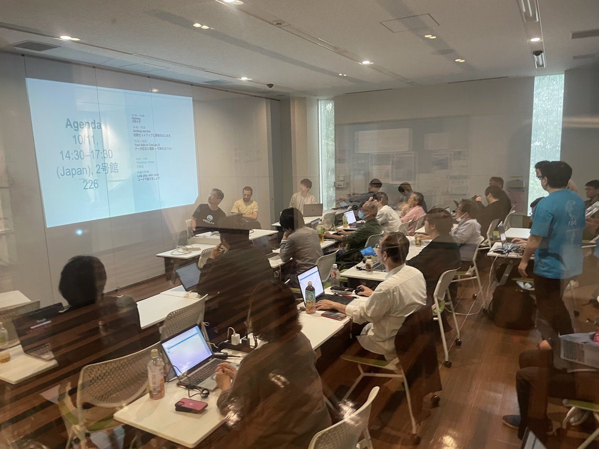 osgeojapan's tweet image. FOSS4G 2025 Japan ハンズオンデイ、午後の部も始まってます✨ 
午後は以下の講座が行われ、盛り上がっています！   

・QGISのモデルデザイナーを使ってみよう
・CesiumJSで始める3Dマップ開発 –– 基礎と活用例を学ぶ
・衛星データ解析の一歩目を踏み出してみよう
 #foss4gj