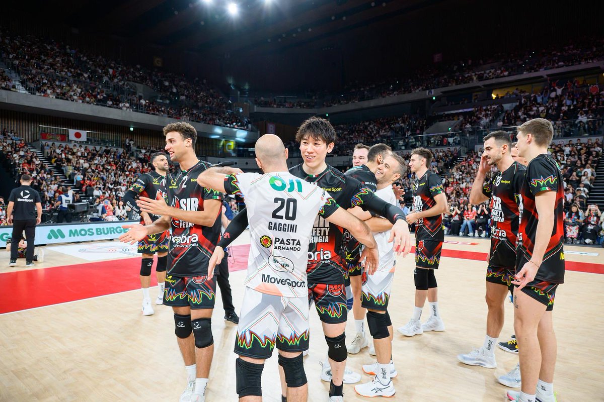 ワールドチャレンジシリーズ2025。

ペルージャとして日本で試合できたこと、2日間満員の会場でプレーできたこと、とても幸せでした。

また、契約して以来、初めてMove sportのユニフォームを着ての試合もとても嬉しく、最高の思い出になりました。

ありがとうございました😊