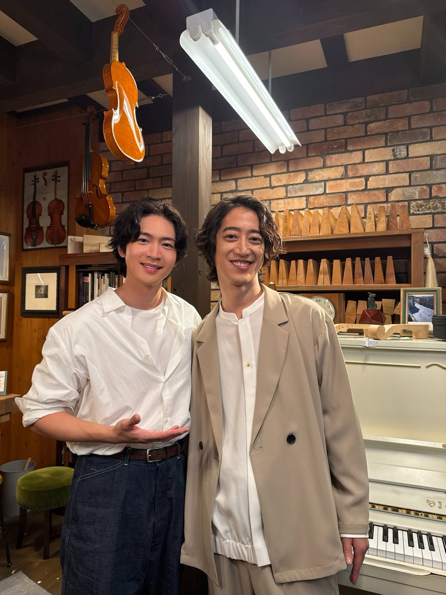 oricon's tweet image. 【📺18日放送】『with MUSIC』

HANA、バラバラな恋愛価値観が明らかに
「LINEで告白はあり？なし？」

松下洸平はピアニスト・角野隼斗とコラボ

🔻出演者＆楽曲発表✨
oricon.co.jp/news/2411818/?…

#HANA #withMUSIC