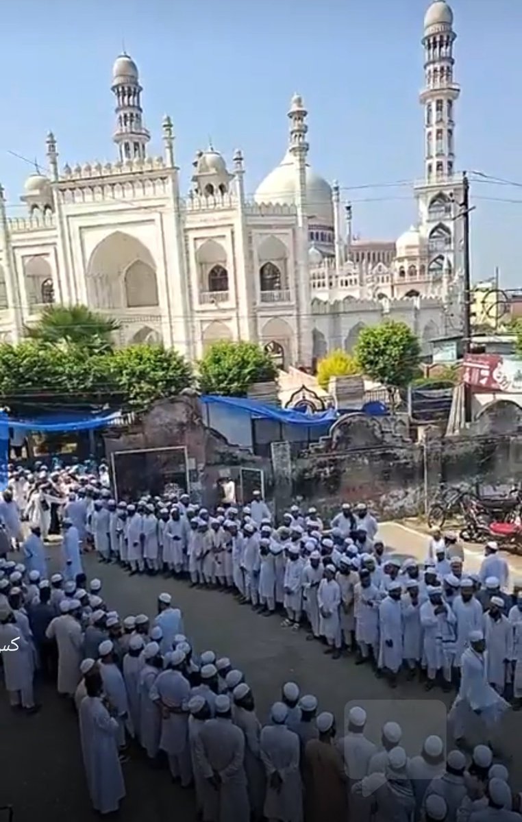 ProfNoorul's tweet photo. अफगानिस्तान के विदेश मंत्री अमीर खान मुत्ताकी का दारुल उलूम देवबंद में गर्मजोशी से स्वागत। https://t.co/Eih7OoXpUe
