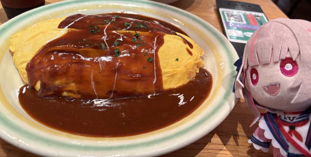 ポムの樹のオムライス大きいね。
