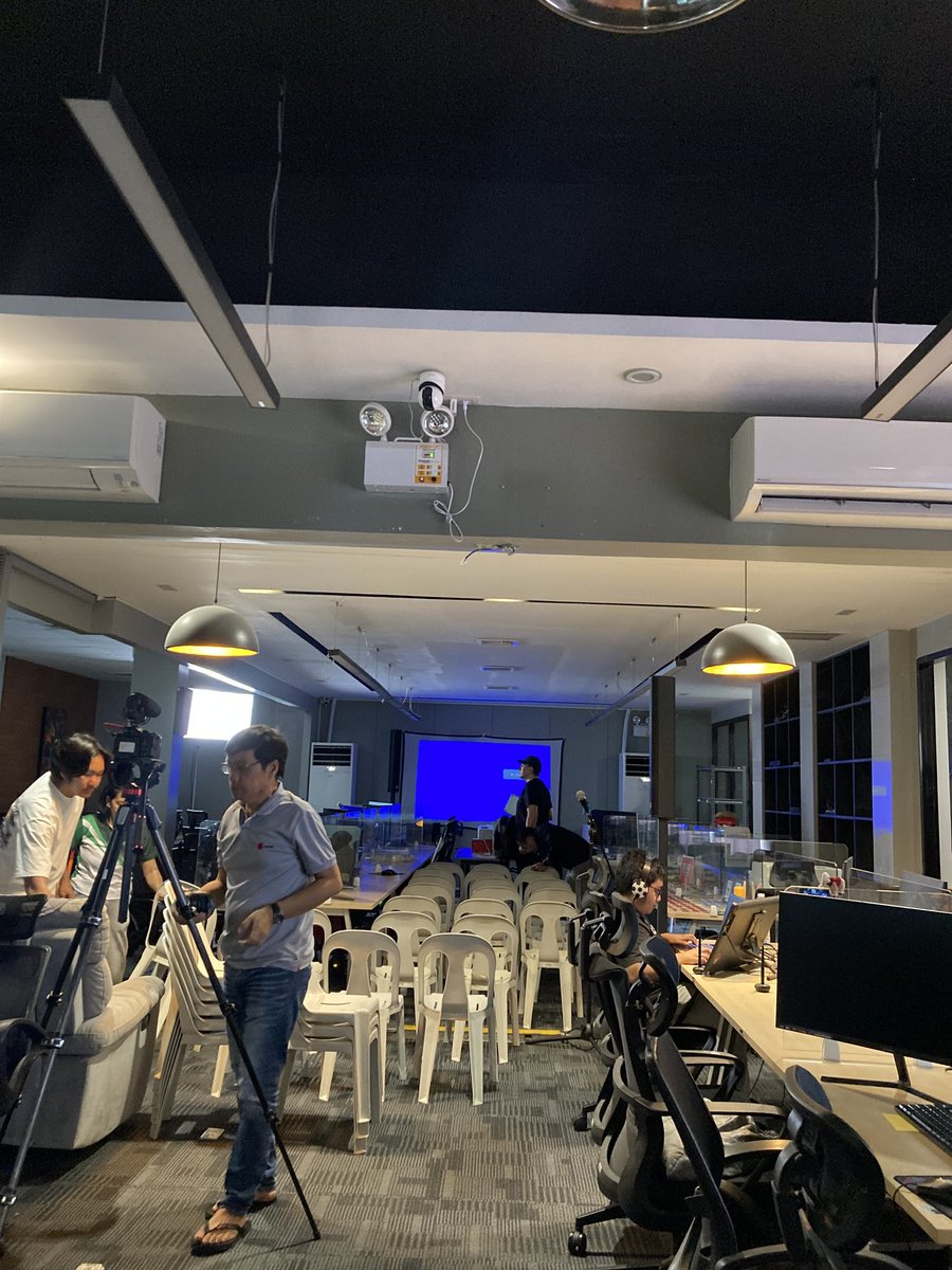XodeNet's tweet photo. BTS from Builder Party: Road to Sub0 🚀
The Web3 energy is real — see you at the event!
#RoadToSub0 #BuilderParty #CebuEvents #Web3 https://t.co/7XKn6IpEwK
