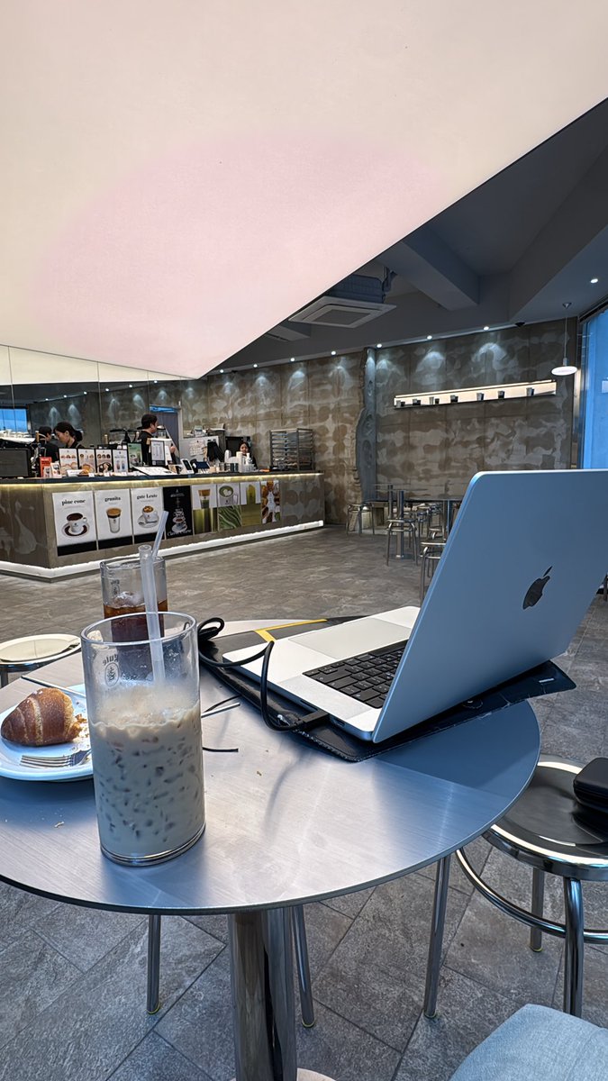 RC_Rim's tweet photo. ☕️ https://t.co/EvXAfMoCrD