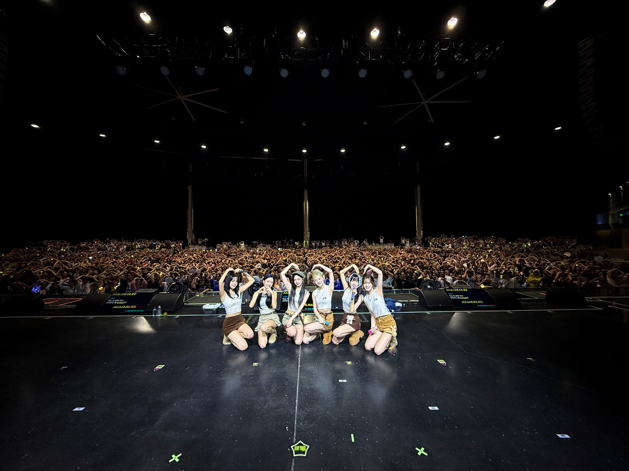 G29US7ebwAAgFgO?format=jpg&name=large