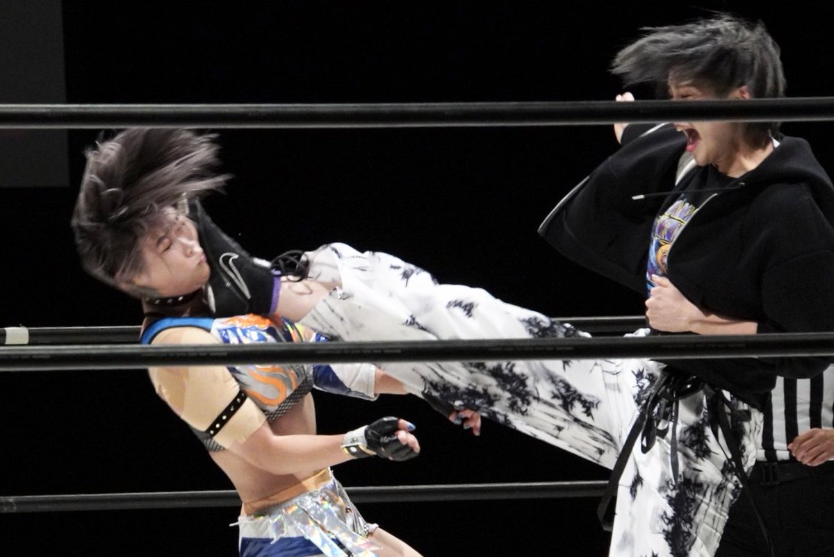 hiropu_0416's tweet image. #pw_mg 大阪大会
#MIRAI ちゃんの全員掛け

ある意味サプライズだった
鎖骨が折れてる
#天麗皇希 ちゃん登場！

顔面を蹴るだけのために
わざわざ176にやってきた😆

皇「私鎖骨折れてるからー」

M「えー…反撃したいー」

のやり取りがなんか
ほほえましかった☺️