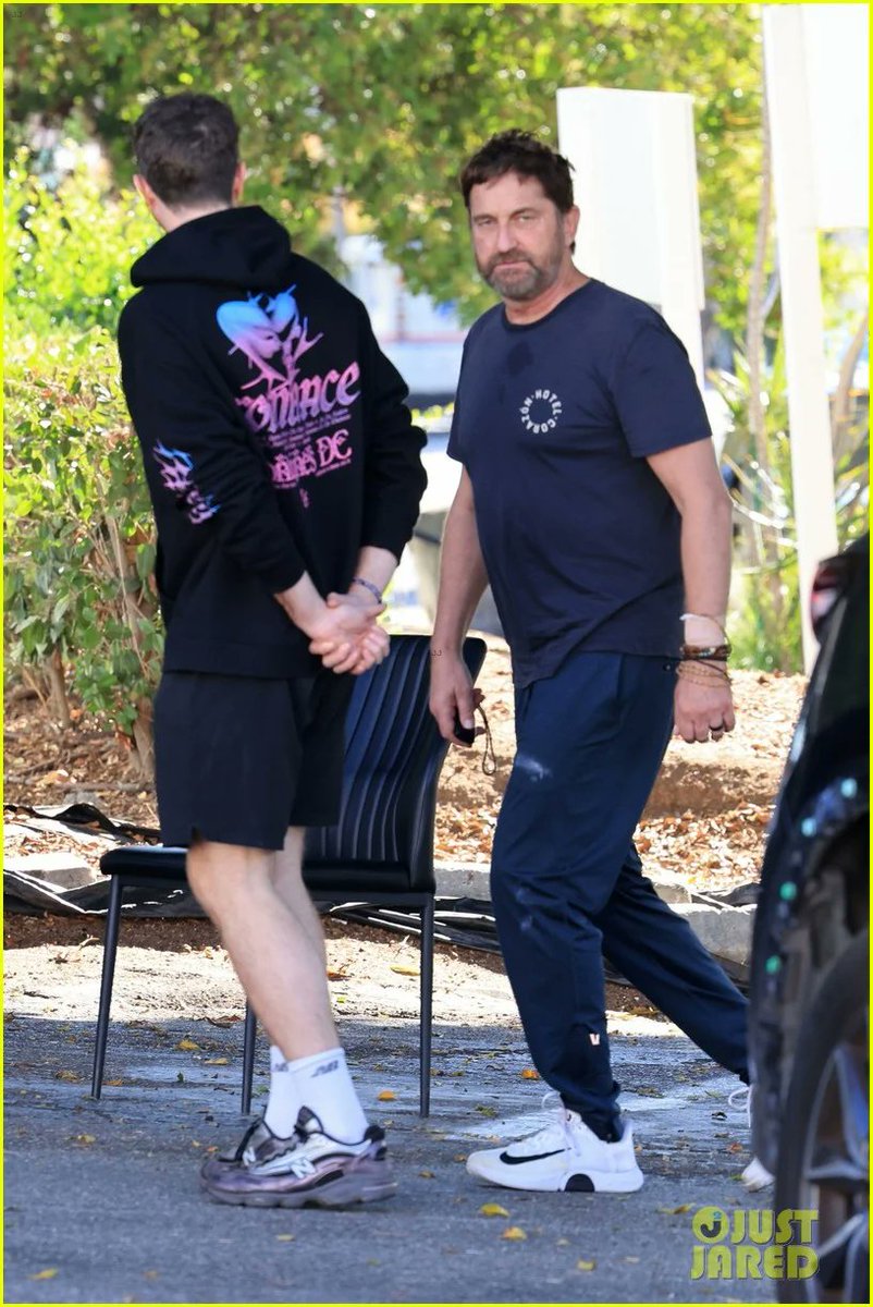 BerlinMarianne's tweet image. from Just Jared....🏃‍♂️
West Hollywood, 10.10.2025
