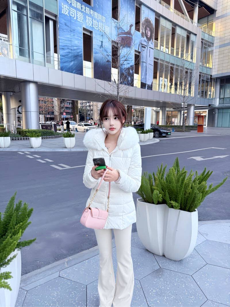Wangchuan80's tweet photo. 新菜推荐：⭐️⭐️⭐️⭐️⭐️
净身高：168🐻C 刚🈵18岁
真人真照/真实在校学生   
少女感十足/暑期兼职
皮肤雪白/超粉超嫩
性格好乖巧/配合度高 https://t.co/Nj2doXLNa7