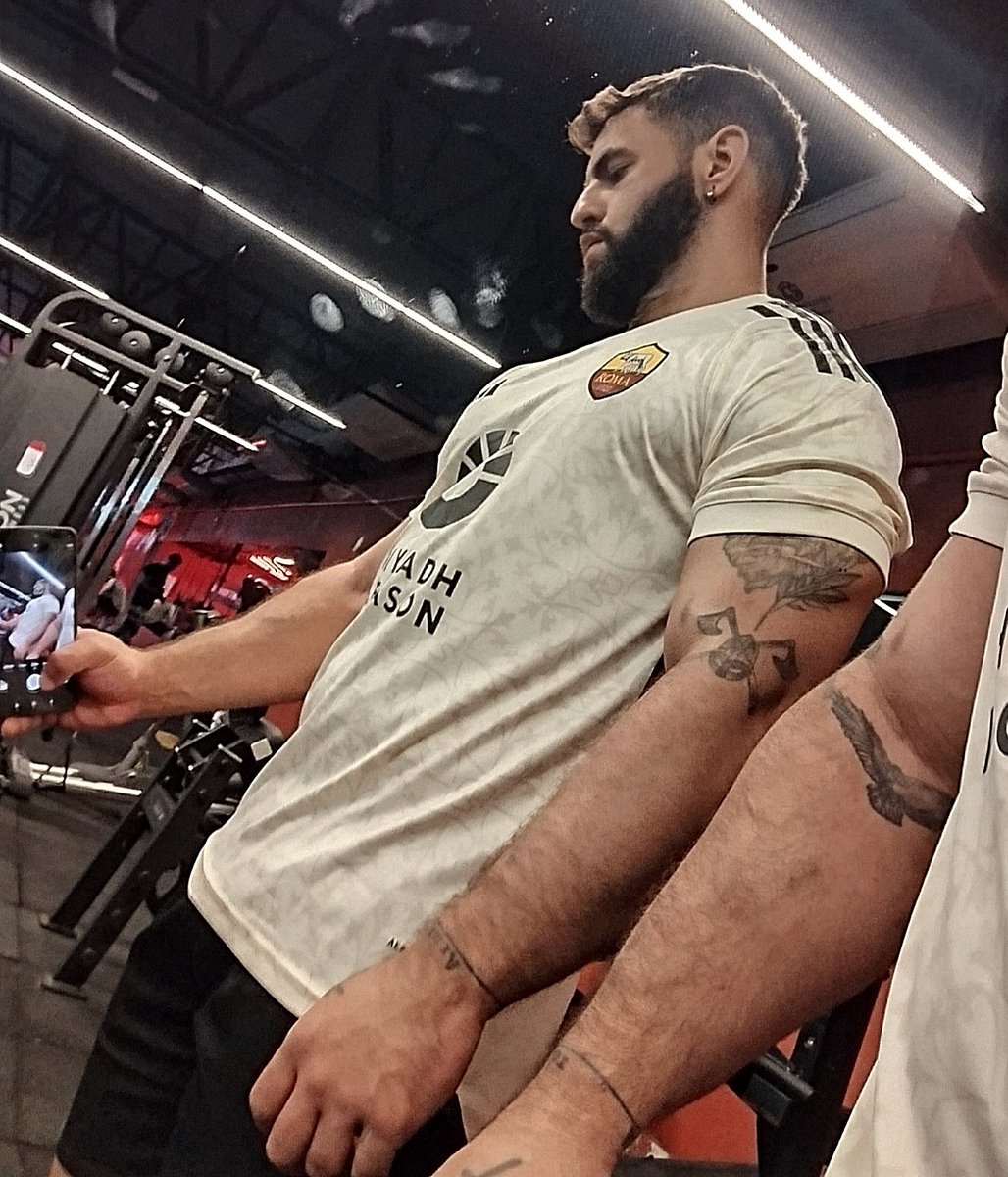 MASTERS_PROMOS's tweet image. Come to serve young muscle King 😈 @Theerwin1_ 🇧🇪 🇵🇹

#FinDom #Alpha #Master #CashMaster