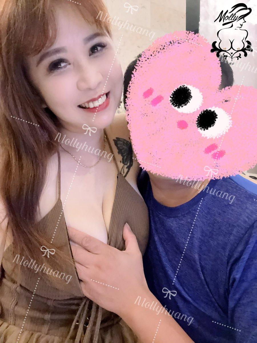 跟@g123742 見面那麼多次，
他這次終於摸到我的奶子了，
他說晚上不洗手了🤣

#轉推愛心❤️
#Fansone上映新影片😍
#感覺派微肉感人妻💋 https://t.co/RyJZ9ReWaq