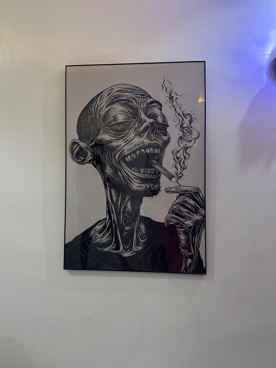 Vheekisart1's tweet image. Yes, and I’m an artist in Port-Harcourt . These are some of my works.. please patronize me🥰