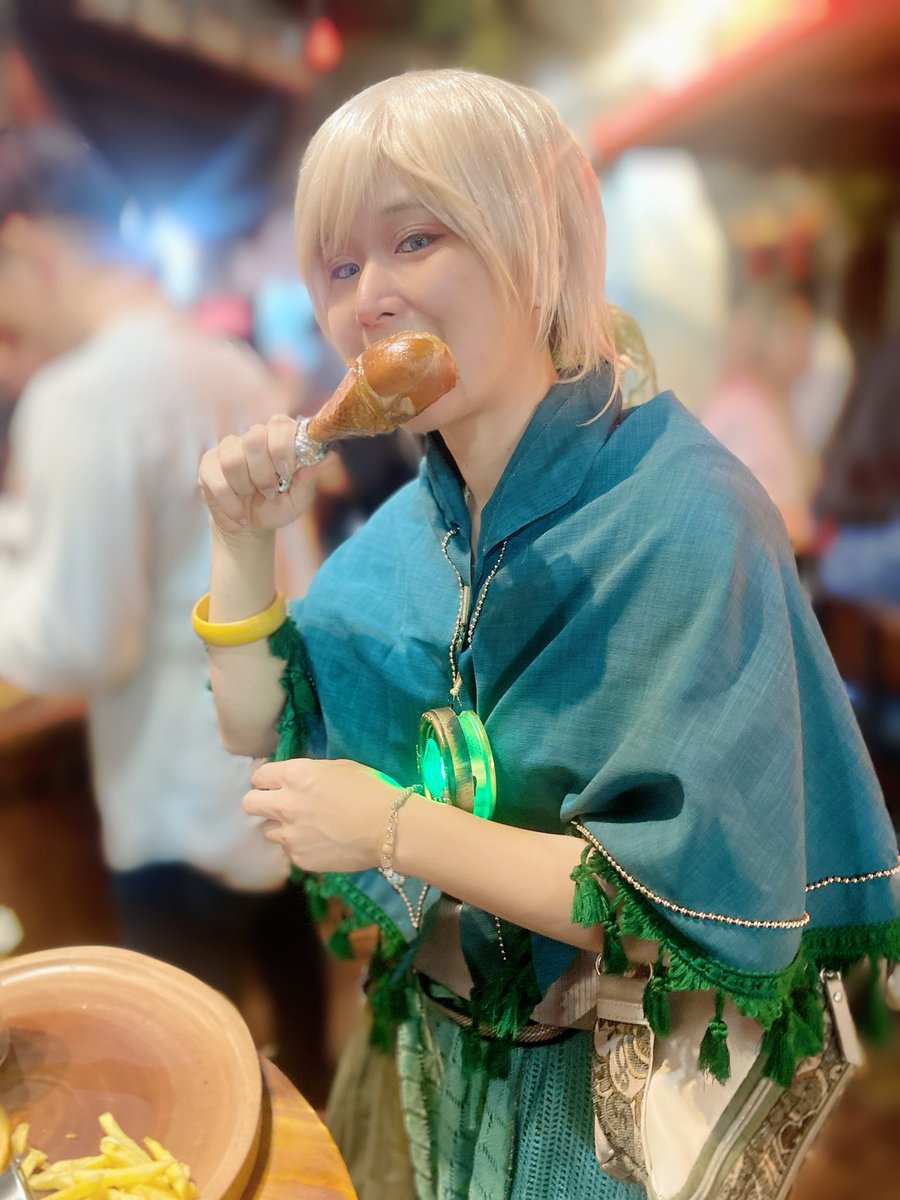 dice_rain's tweet photo. 合計5人でワイワイ遊んできました〜！！
過ごしやすい立ち飲み屋で、ご飯もちゃんとおいしくて樽ジョッキで乾杯できて楽しかったです〜！！！

「次回もやろう！」の話になったのでまた企画します〜！！

 #大須ダンジョン食堂 https://t.co/16Vz4XD74o