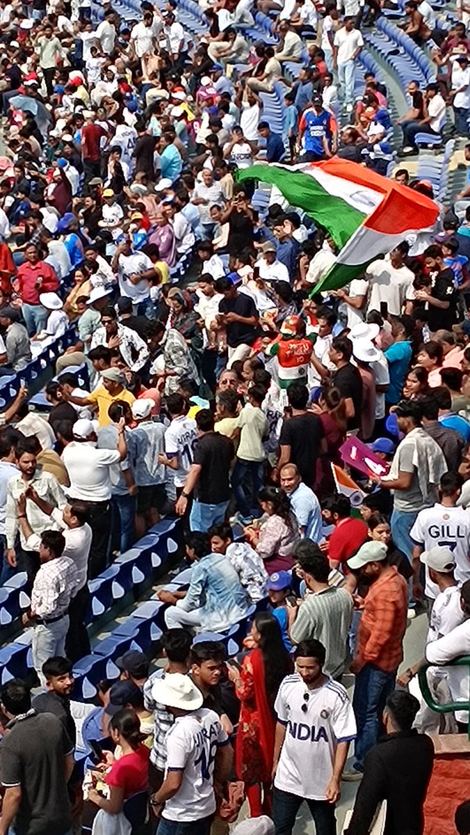 I_AmitChaudhary's tweet image. INDvWI 2nd Test Delhi (Arun Jaitley Stadium 🏟️⚡)
Cloudy weather, full energy crowd, pure Test vibes ❤️
Nothing beats watching cricket live in Delhi 🇮🇳💥

#INDvsWI
#TestCricket