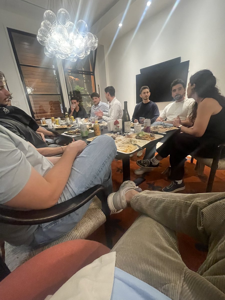 Naamoney_'s tweet image. Great Shabbat in SF with great people s/o to @adamcohenhillel for hosting 

D36