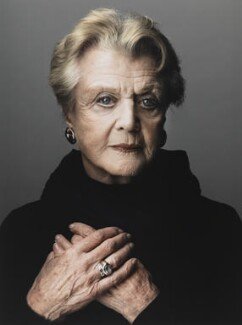 Remembering the great 5-time Tony Award winner and Oscar recipient, Dame Angela Lansbury, who passed away 3 years ago on this day, less than a week before her 97th Birthday. 

While Dame Angela is no longer with us, her legacy still lives on and will do so for generations to come