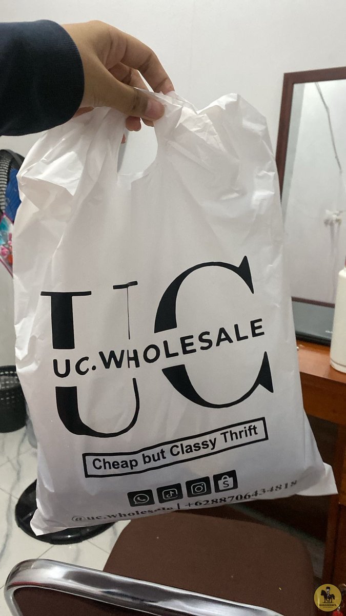 unsoedmfs's tweet photo. jends! aku habis nemuin thrift murah di pwt, lokasinya ada di jln cendrawasih deket rm pak rustam, buat ciwi' nih yuk mampir, harganya super murah
baru opening jadi banyak promo start from 5k, yukk mampir😍 https://t.co/Fd0MdgBLqe