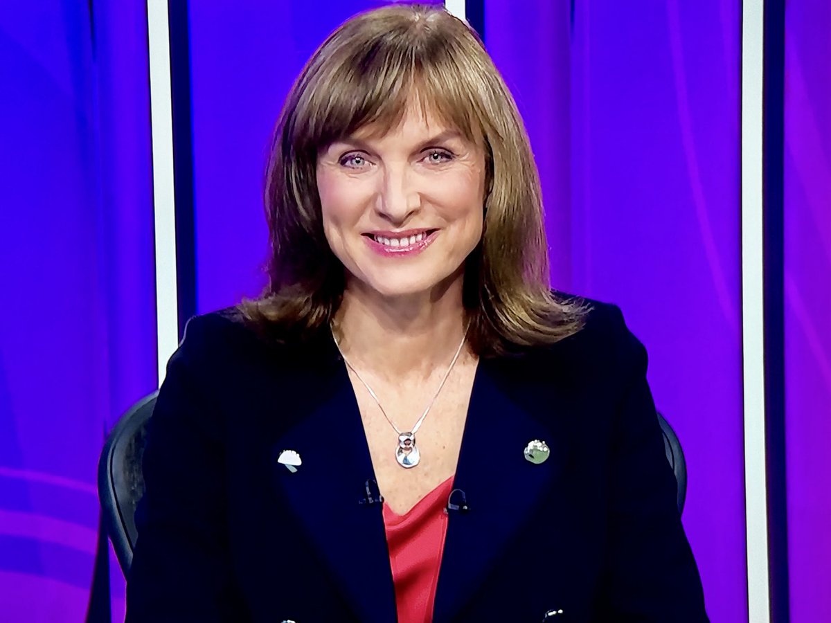 raymach1's tweet image. Fiona Bruce

#FionaBruce
#BBCQT
#Questiontime 
#Pose