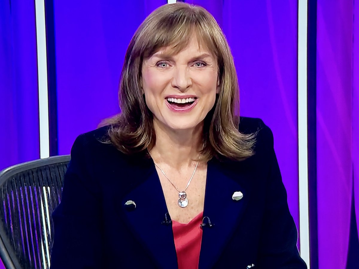 raymach1's tweet image. Fiona Bruce

#FionaBruce
#BBCQT
#Questiontime 
#Pose