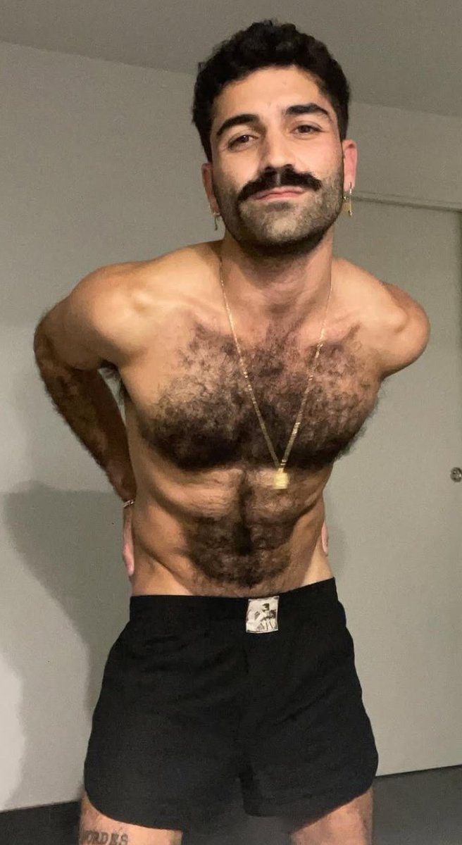 hairymenaddict tweet media