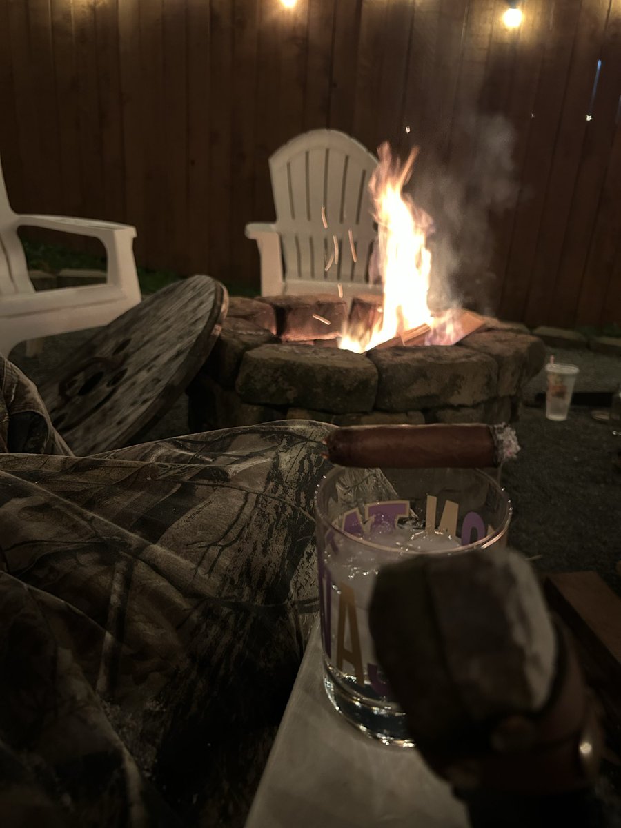 Nokesdude's tweet photo. Double win Friday 😊 I’ll smoke to that https://t.co/Ndb7pVURQw