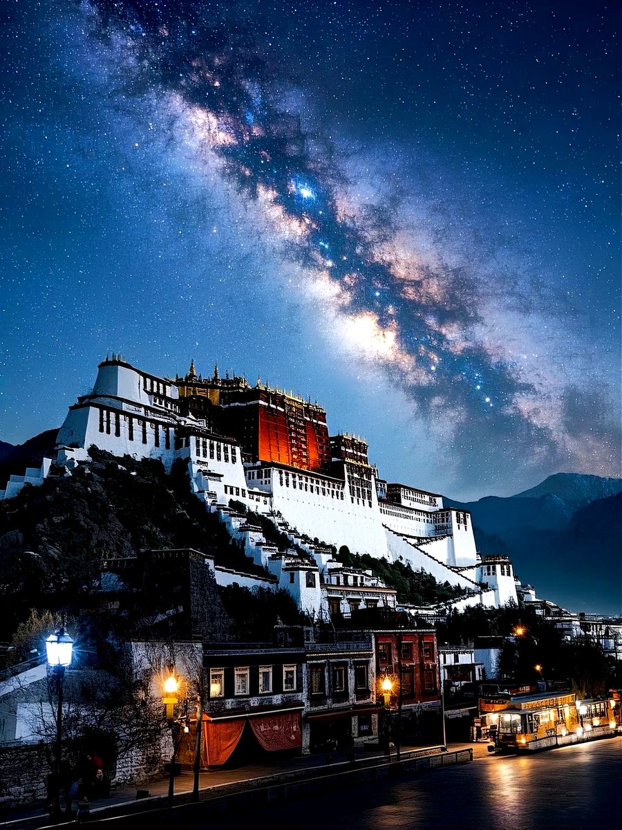 Jiangjinpeng1's tweet image. “天堂”美，离“天堂”最近的地方也很美。布达拉宫，怎么拍 ，都是一个唯美的存在。
#大美中国  #西藏  #布达拉宫