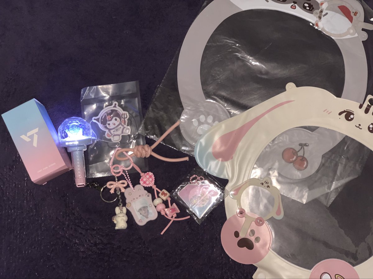 only4coupki's tweet photo. #cmails: @jing_cartt
#jingproofs
my anik-anik came home na!! thank you sa freebies! omg, super kinikilig ako huhu ang gaganda. thank you, jing! 🥹🫶 https://t.co/EqeW1ADRPD