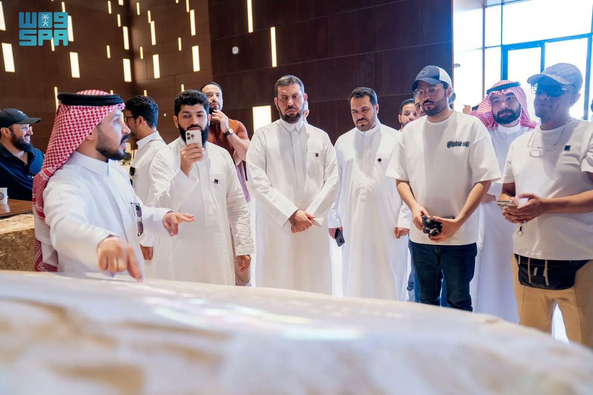AlMnatiq's tweet image. فعاليات #إيليت_العُلا_2025 تتضمن جولات ميدانية للتعرف على المواقع السياحية والمشاريع الاقتصادية