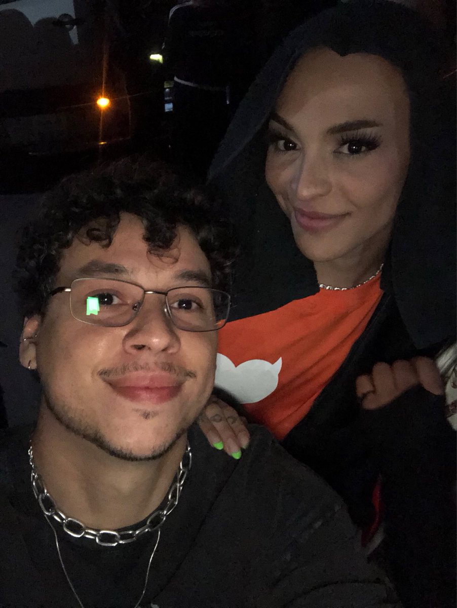 Te amo mãezinhaaaaa <a href="/centraldapv/">Central Pabllo Vittar</a>