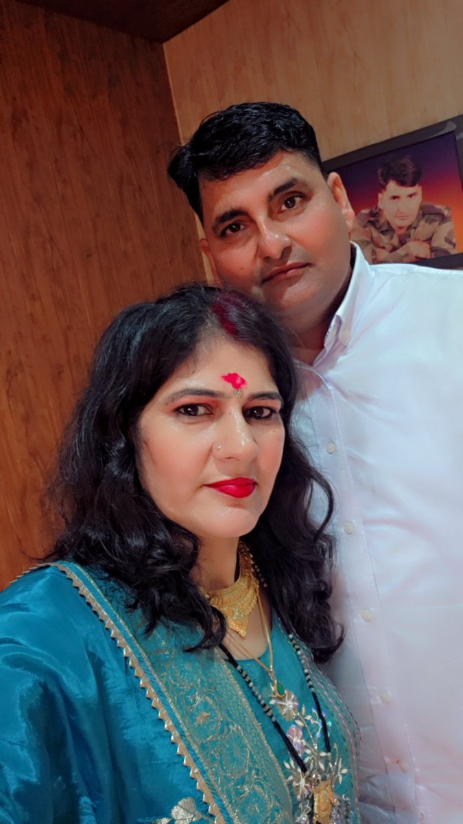 सादा जीवन, ऊँचे विचार — यही सच्ची खुशी की पहचान है।
#शुभ_दोपहर 😊