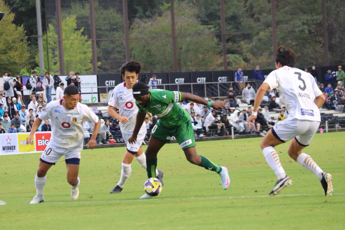 tochigi_city_'s tweet image. ⏰ FULLTIME

🏆明治安田Ｊ３リーグ第31節
✔栃木シティ  3-0  奈良クラブ
⚽️#森俊貴 #ピーターウタカ×2

ホームで大きな+3。
4連勝。4試合連続クリーンシート。
現地でリモートで今日も熱い後押しをありがとうございました🤝

さあ、全員で頂きへ。

 #栃木シティ