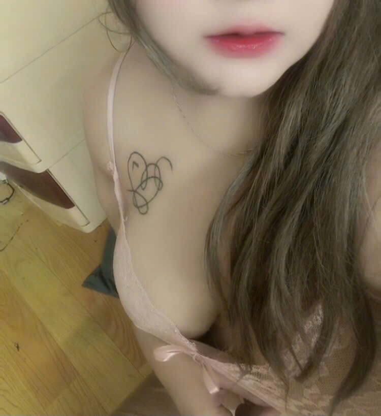 Cherry02Pe's tweet photo. Trong như nào ? https://t.co/zADnJXyZRr