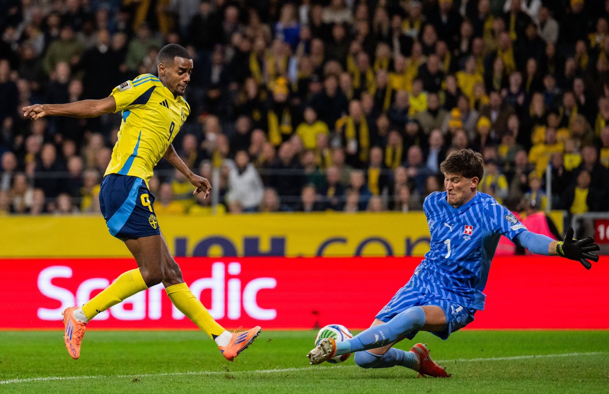 BVB's tweet image. 🌍 09 BVB-Spieler waren gestern Abend mit ihren Nationalteams im Einsatz - hier unsere Zusammenfassung 🗞️

Zum Länderspielupdate:
➡️ bvb.de/de/de/aktuelle…