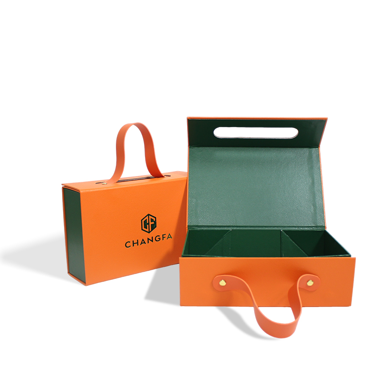 cfpackaging's tweet image. 💯Premium Flip-Top Magnetic Gift Box – Luxurious leather finish with a convenient carry handle
📐Spacious interior with a sleek one-piece design:Saves storage space while elevating unboxing moments.
🌐Official website:cfgiftbox.com
#foldingbox #custombox #collapsiblebox