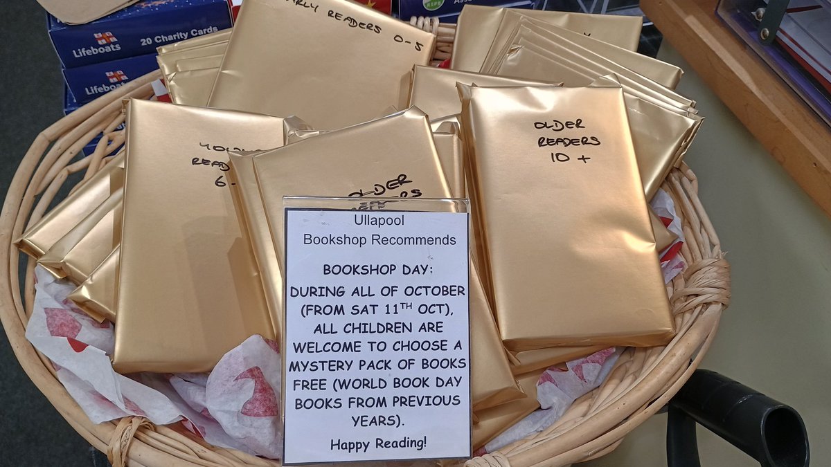 UllapoolB's tweet image. Happy #BookshopDay everyone
(Surely, everyday is a #bookshop day really 😂).
Today, though @UllapoolB is delighted to have free mystery parcels for children who visit the #bookshop &amp;amp; the exclusive @booksaremybag tote bags will be on sale
Thank you all for supporting #bookshops 🙏