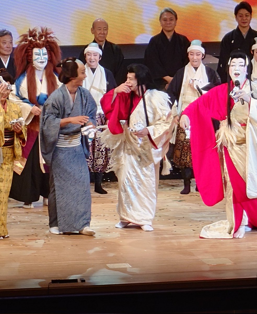 pironyo78's tweet image. 笑ろてる！
投げる！
投げた！
(*ﾟ◇ﾟ)ァー！
#名古屋をどりNEO傾奇者 
#高橋大輔