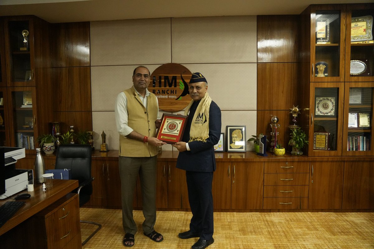 rameshagrwl's tweet image. We aim to nurture entrepreneurs, not just managers

It was truly a pleasure interacting with the dynamic students of #IIMRanchi, who invited me to share my life journey &amp;amp; business mantra.

During my session, I spoke about how discipline and a sense of #ownership of #AirForce..