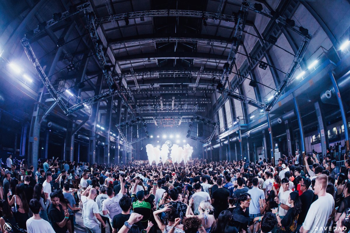 RaveDAO's tweet photo. 7/ Big love to our community and F&B partners for bringing the soul to #ENL1GHT Singapore โค๏ธโ๐ฅ
Community partners: @1001TLtv, @DJLoversClub, 4xF, Thugshop, Manifest, Ciel Social, Indo Night Spot
F&B partners: Monkey 47, Pernod Ricard, Codigo 1530, Maison Perrier, Red Bull, Tiger, https://t.co/NblwmaZBfN