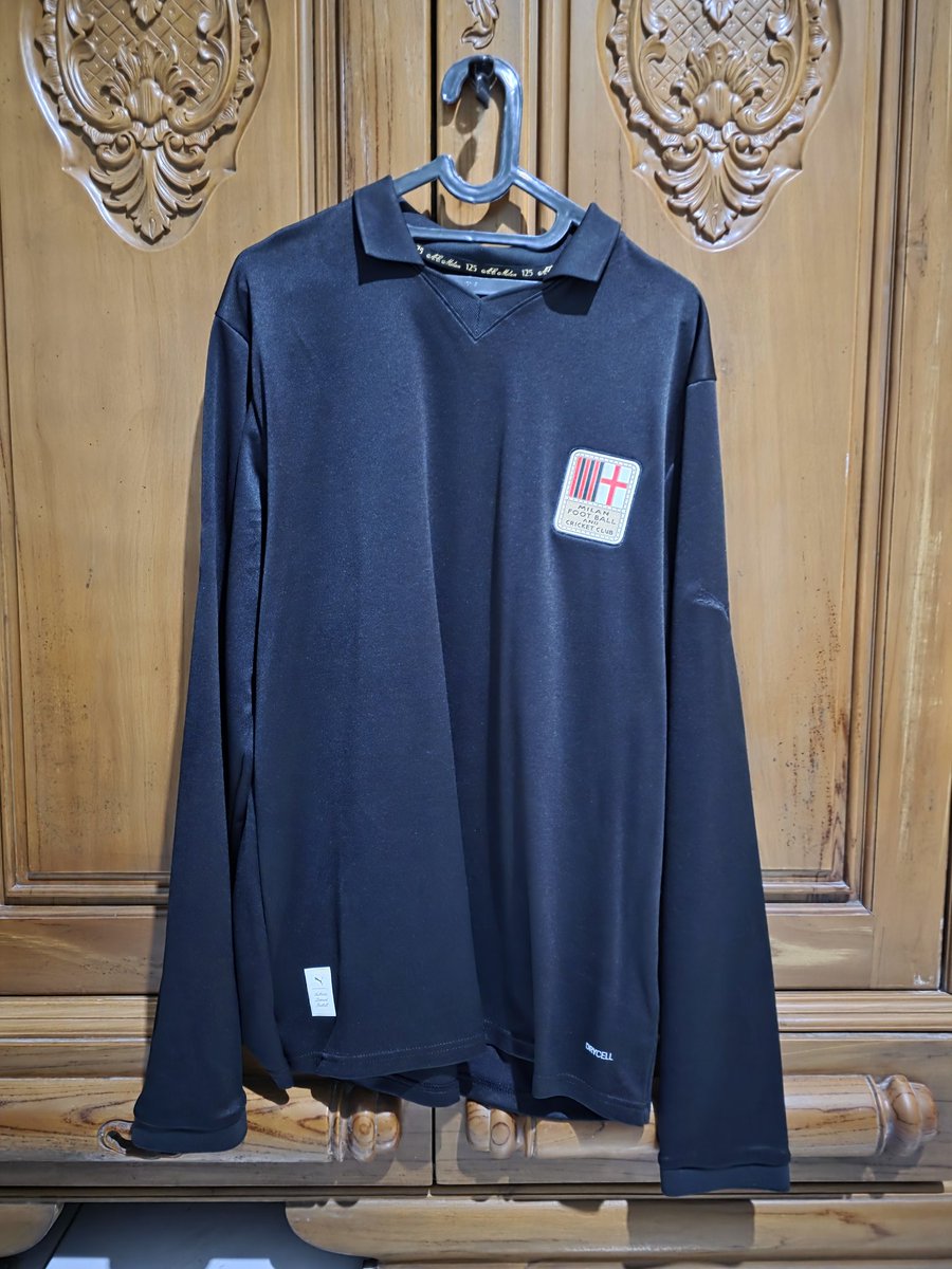 adhityadhitya's tweet photo. #jerset4sale @Jerseyforum 
Man Utd Away 22-23 Size XL Player Issue - NNS Patch All original (Mint) IDR 1.5 jt

Milan GK 125th 24-25 Size XL Player Issue (Mint) IDR 1.5jt

Silakan DM /WA 08118683078 https://t.co/L3OBnXm9uS