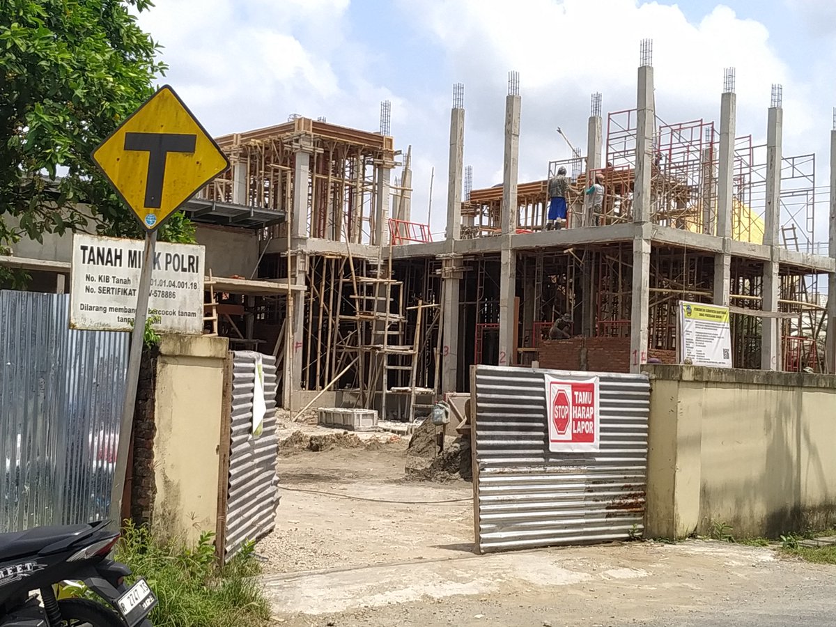 Sitoneizer's tweet image. Pembangunan gedung baru Polsek Jatilawang