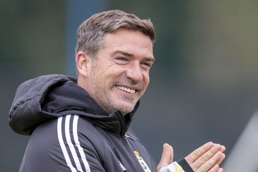 solofichajes123's tweet photo. 🗣️Luis Carrión, nuevo entrenador del @RealOviedo: "Estoy convencido de que la decisión de cesar a Paunovic es la correcta" https://t.co/qBehhZzA4R