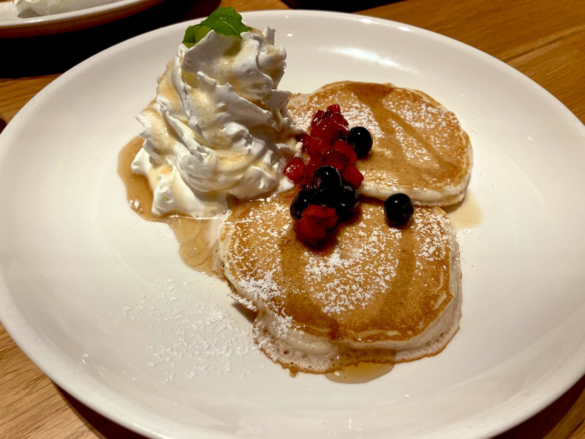 久々に嫁とランチ行ったけど食べすぎで死んだ。