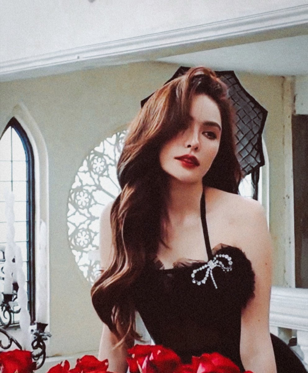 ppy_dd's tweet image. #ชาล็อตออสติน #CharlotteAustin
 
               🫦💄🌹                              🖤🕶️🥀