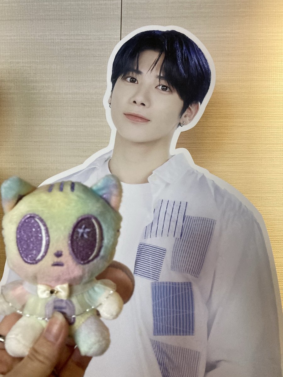 txt テヒョン ラザダ TXT テヒョン TOGETHER KMStation トレカ ラキドロ 中華 - メルカリ