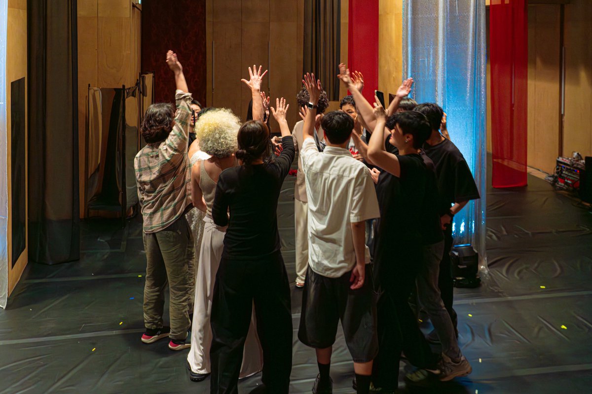 엔딩음악 가사｜이반지하 @ibanjiha_artist @ibanjiha_official
수어통역｜한국농인LGBT+ <a href="/deaflgbtkr/">한국농인LGBT+</a>
통역 - 지양, 보석, 진영
번역 - 수진
실시간 문자통역｜셰어타이핑 이종환
기록사진 | 성재윤 양승욱
기록영상 | 연분홍치마 <a href="/ypinktv/">연분홍TV</a>
티켓관리 | 여름 @udie_2025 성재윤