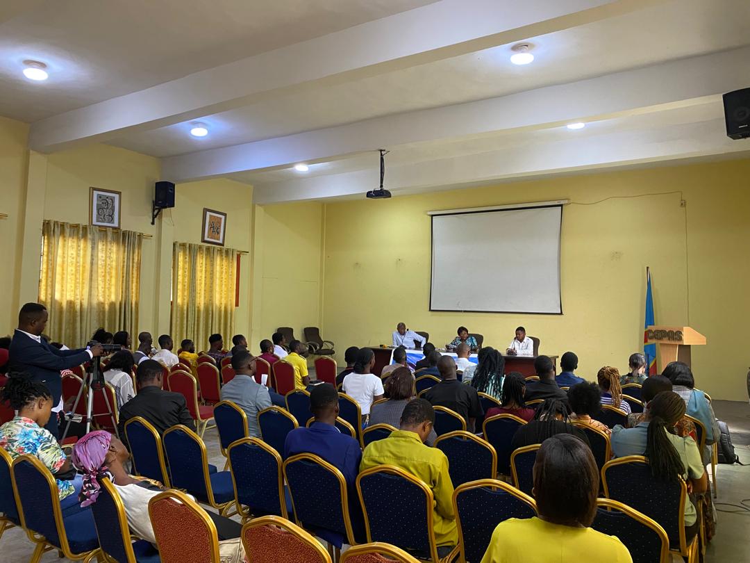 🇨🇩Eduquer les jeunes sur les violences de genre et la planification familiale, c’est prévenir des drames et offrir des alternatives positives. Diffusons le message autour de nous ! #EducationPourTous #Prévention <a href="/msi_rdc/">MSI RDC</a> <a href="/PrimatureRDC/">Primature de la République Démocratique du Congo</a> <a href="/GenreRDC/">Ministère du Genre Famille et Enfant</a> <a href="/jeunesseEP_RDC/">Ministère de la Jeunesse et Éveil Patriotique</a> <a href="/MinisterEDU_NC/">Ministère de l'Education Nationale-NC</a>