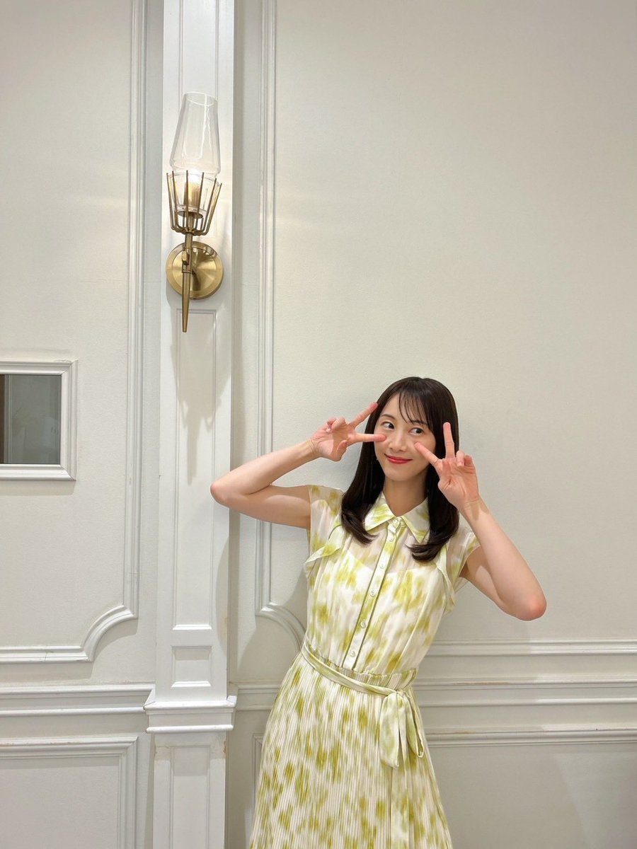 renampme's tweet image. 日本レビ系ドラマ『良いこと悪いこと』本日21時から放送スタートです！

掘り起こしたタイムカプセルの中に入っていた卒業アルバム。顔を塗り潰された6人の写真。
平成の懐かしさと、考察しがいのあるストリーをぜひ楽しんでいただければ嬉しいです！
#良いこと悪いこと
#イイワル