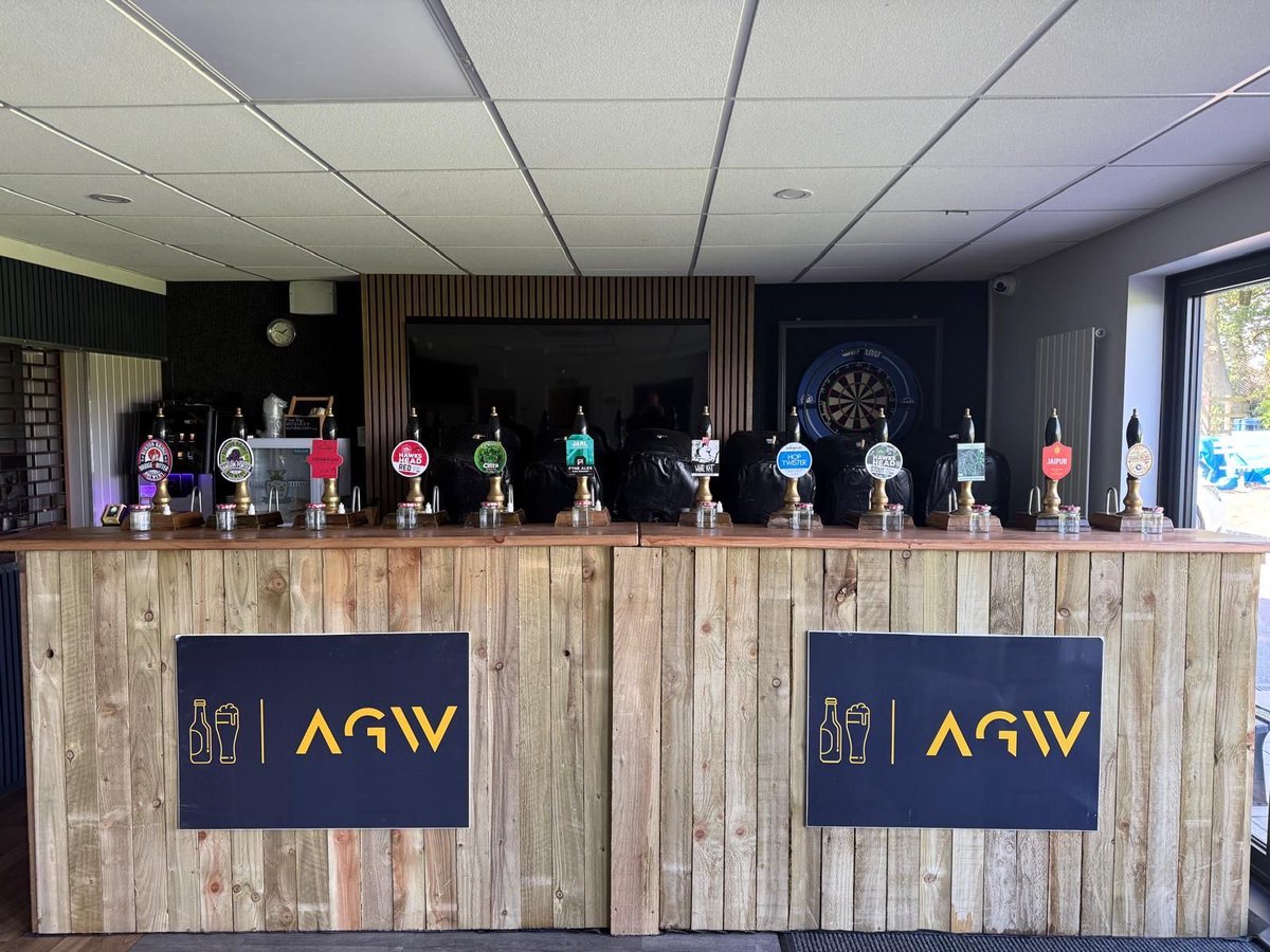 Saturday at the Beer Fest! 🍻🍻🥂🥂

Our Beer Festival is well underway, we hope to see you at our club later! 🍻🍻🍻🥂🥂🥂